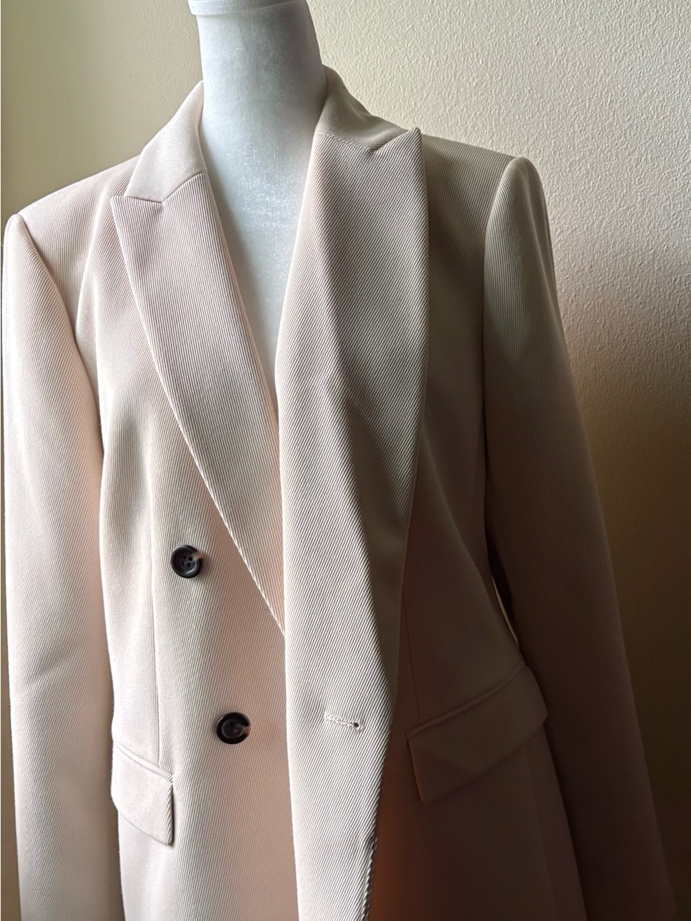 Ann Taylor Cream Double-Breasted Suit Jacket - Picture 5 of 7
